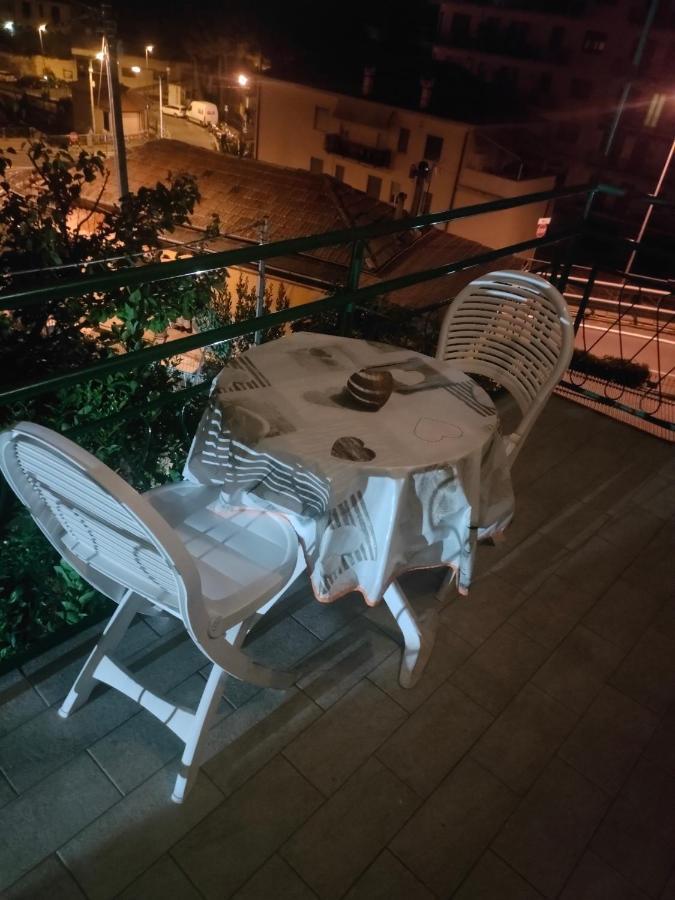 Casa Sanremo Tiziano Parking Gratis Spiaggia 15 Minuti A Piedi Екстер'єр фото