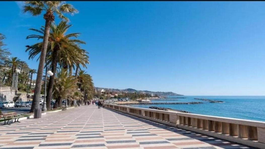 Casa Sanremo Tiziano Parking Gratis Spiaggia 15 Minuti A Piedi Екстер'єр фото